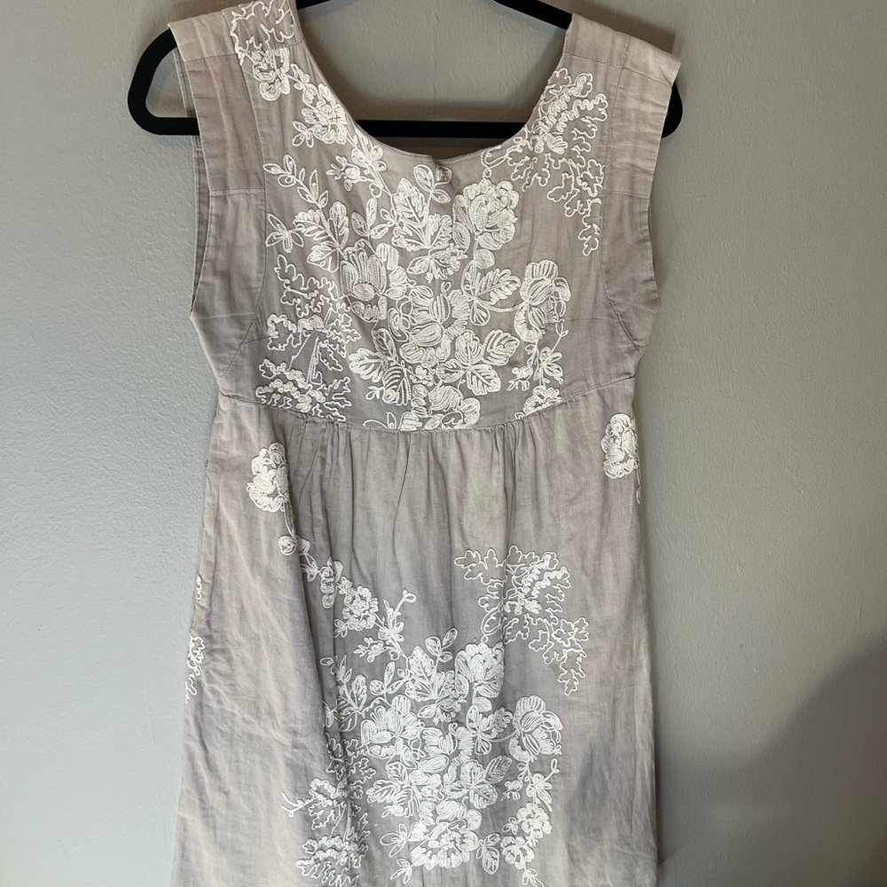Sleeveless Gray Embroidered Mini Dress